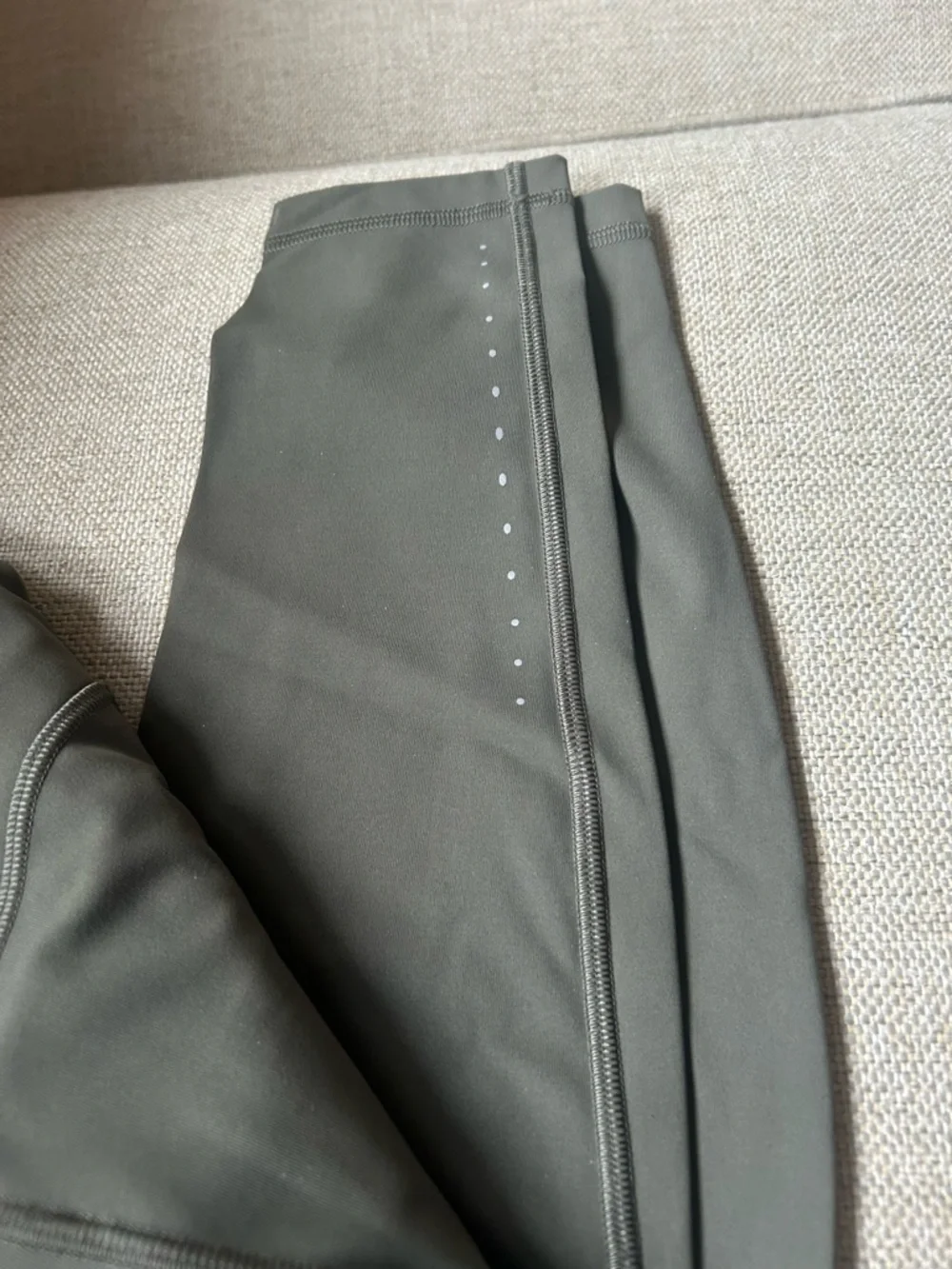 🆕 NWT Lululemon Swift Speed HR Tight 28” Army Green - Picture 5 of 6